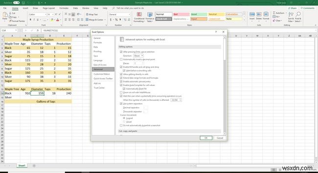 ซ่อน/เลิกซ่อนแถบเลื่อนและรีเซ็ตช่วงตัวเลื่อนแนวตั้งใน Excel