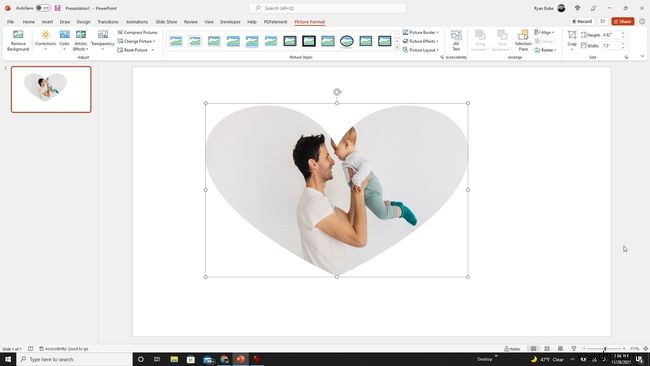 วิธีการครอบตัดรูปร่างใน PowerPoint