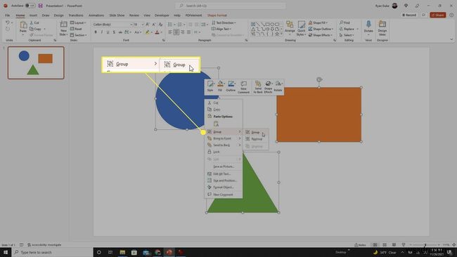 วิธีจัดกลุ่มวัตถุใน PowerPoint