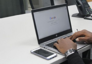 วิธีเปลี่ยนบัญชี Google เริ่มต้นของคุณ