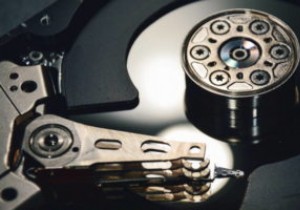 วิธีสร้างโคลนที่สามารถบู๊ตได้ของไดรฟ์ Windows 10 ของคุณ