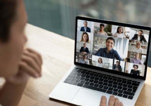 วิธีเปิดใช้งานคำบรรยายและการถอดเสียงสดใน Zoom