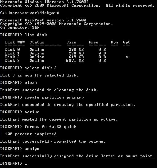 วิธีสร้างแฟลชไดรฟ์ USB ที่สามารถบู๊ตได้ UEFI สำหรับติดตั้ง Windows 8 / Server 2012 