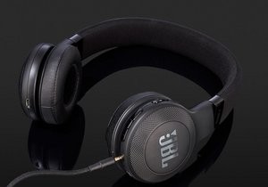 แก้ไขแล้ว:หูฟัง JBL T450BT ไม่ทำงานบน Windows 10, 8, 7 