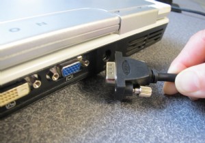 วิธีเชื่อมต่อจอภาพกับแล็ปท็อป Windows 10 