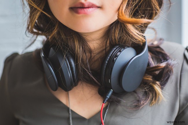 วิธีการเลือกหูฟังที่ใช่เพื่อประสบการณ์การฟังที่สมบูรณ์แบบ 