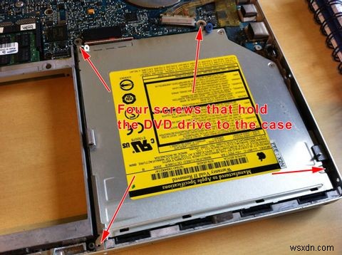 วิธีการสลับไดรฟ์ดีวีดี MacBooks ของคุณสำหรับ SSD 