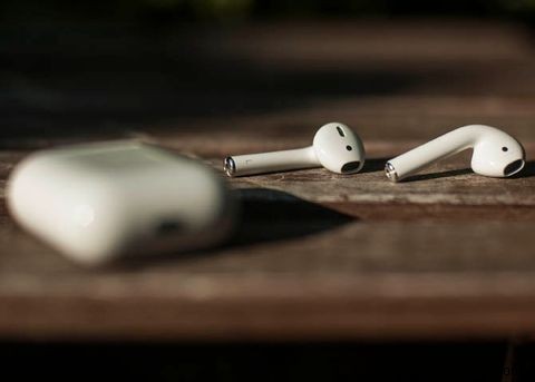 8 ปัญหาทั่วไปของ Apple AirPods และวิธีแก้ไข 