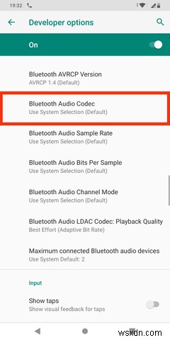วิธีเปลี่ยนตัวแปลงสัญญาณ Bluetooth บนอุปกรณ์ Android ของคุณ (และทำไมคุณควร) 
