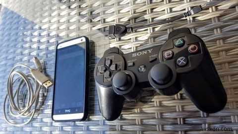 วิธีเชื่อมต่อคอนโทรลเลอร์ PS3 กับโทรศัพท์หรือแท็บเล็ต Android ของคุณ