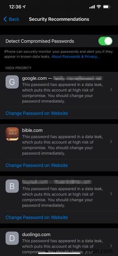 วิธีดูและจัดการรหัสผ่านที่ถูกบุกรุกบน iPhone ของคุณ 