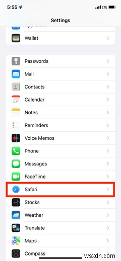 วิธีย้ายแถบค้นหา Safari ของ iPhone กลับไปด้านบนสุดใน iOS 15 