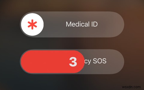 วิธีใช้คุณสมบัติ SOS ฉุกเฉินบน iPhone ของคุณ 