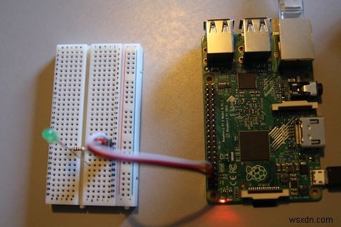 สร้างไฟแจ้งเตือน Gmail ของ Raspberry Pi 