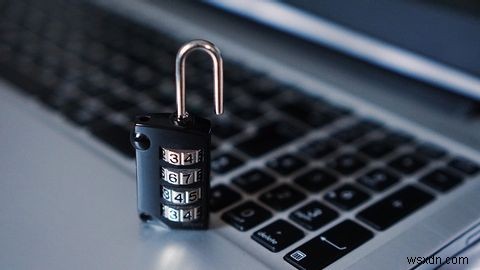 คู่มือความปลอดภัยออนไลน์:เคล็ดลับกว่า 100 ข้อเพื่อความปลอดภัยจากมัลแวร์และการหลอกลวง 