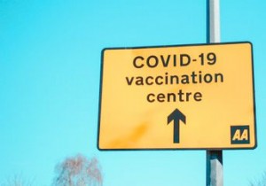 วิธีหลีกเลี่ยงการตกเป็นเหยื่อของกลโกงวัคซีน COVID-19