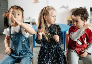 ทำไมคุณควรคิดสองครั้งเกี่ยวกับการโพสต์ภาพกลับไปโรงเรียน 