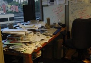 วิธีซ่อนบัญชีผู้ใช้จากหน้าจอเข้าสู่ระบบ macOS 