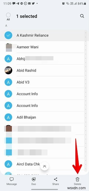 วิธีลบผู้ติดต่อหลายรายจาก Android และ iPhone 