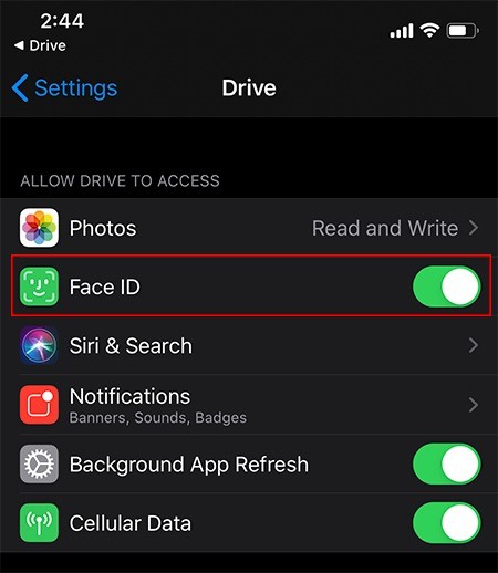 วิธีเพิ่มการตรวจสอบความถูกต้องของ Face ID ให้กับแอป Google Drive บน iOS 