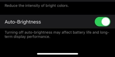 วิธีปิดการใช้งานความสว่างอัตโนมัติใน iOS 