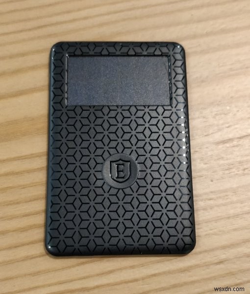 ไม่เคยทำกระเป๋าเงินของคุณหายอีกต่อไปด้วย Ekster Parliament Smart Wallet 