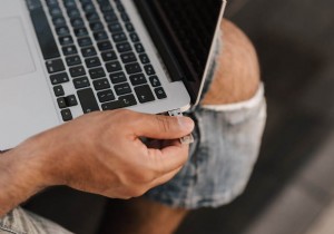 วิธีการกู้คืนไฟล์จากไดรฟ์ USB และการ์ดหน่วยความจำที่ติดไวรัส