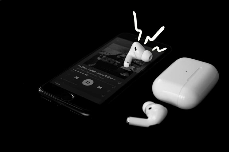 แก้ไข AirPod หนึ่งอันให้ดังกว่าที่อื่น 