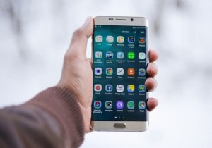 วิธีล้างแคชบนโทรศัพท์ Android (และเหตุใดจึงสำคัญ)