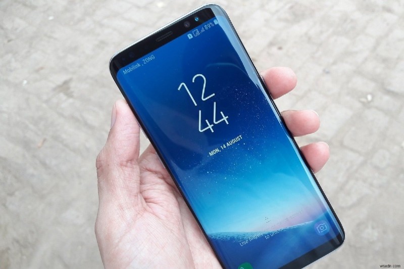 วิธีถอดซิมการ์ดออกจาก Samsung S8+