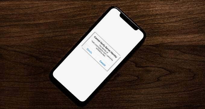 วิธีแก้ไขข้อผิดพลาด “ไม่สามารถยืนยันตัวตนของเซิร์ฟเวอร์” บน iPhone หรือ iPad