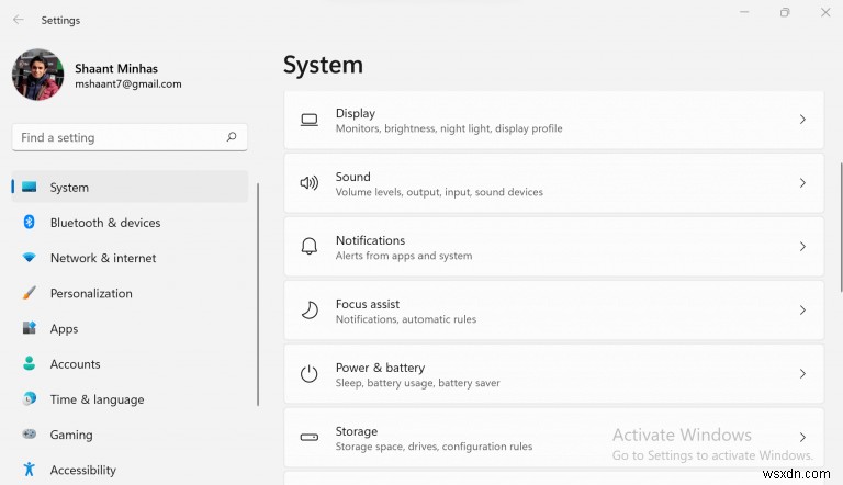 วิธีเปิดใช้งานและใช้ไฟกลางคืนใน Windows 11