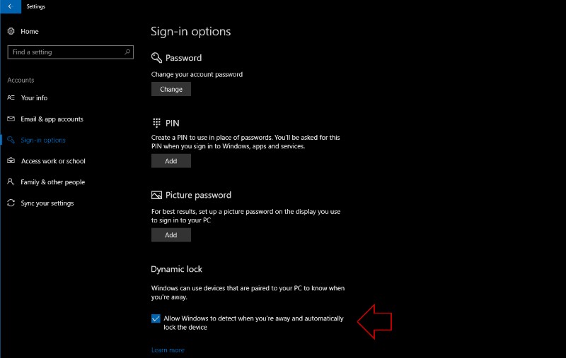 วิธีทำให้ Windows 10 ล็อกพีซีของคุณเมื่อคุณไม่อยู่ โดยใช้ Dynamic Lock
