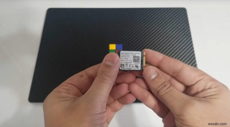 นี่คือวิธีที่ฉันอัปเกรด SSD ใน Surface Laptop 3