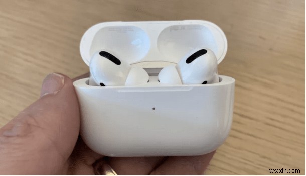 วิธีตั้งค่าและเชื่อมต่อ AirPods กับ Mac:เคล็ดลับและคำแนะนำ