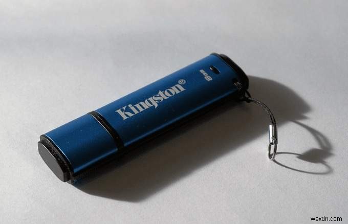 แฟลชไดรฟ์ USB 9 อันดับแรก:การเปรียบเทียบเชิงลึก 