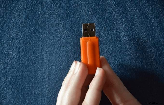แฟลชไดรฟ์ USB 9 อันดับแรก:การเปรียบเทียบเชิงลึก 