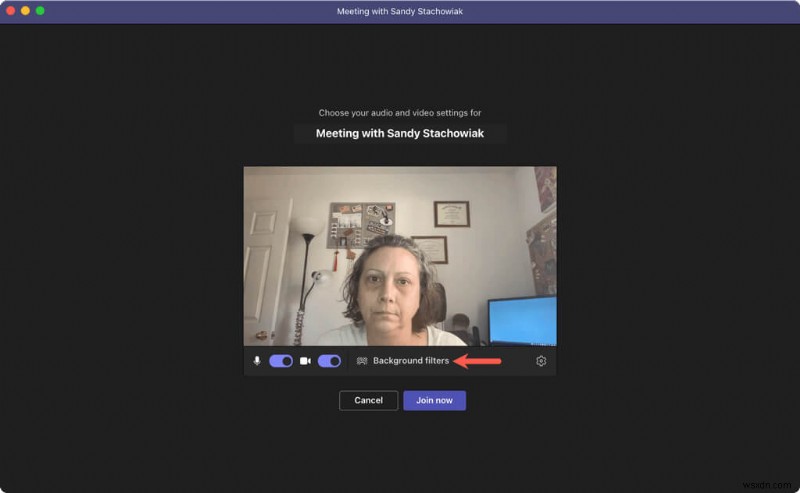 เบลอพื้นหลังของคุณใน Microsoft Teams:คำแนะนำทีละขั้นตอนสำหรับ Windows, Mac และมือถือ 