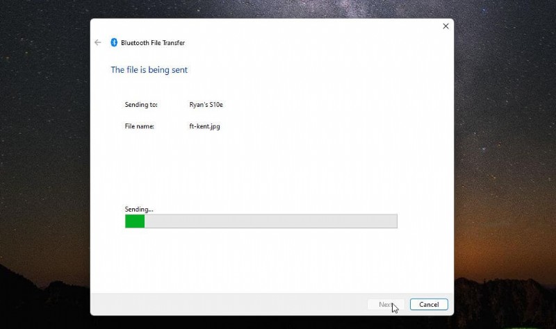 ถ่ายโอนไฟล์แบบไร้สายระหว่างพีซีและโทรศัพท์ Android—ไม่ต้องใช้สาย USB 