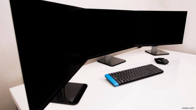 ทำความเข้าใจกับ Docking Station สำหรับแล็ปท็อป:ประโยชน์ คุณสมบัติ และวิธีที่พวกมันเปลี่ยนโฉมพื้นที่ทำงานของคุณ 