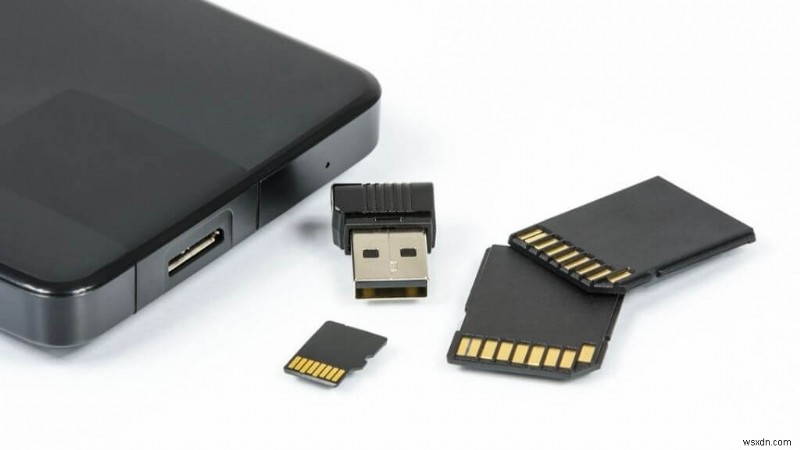 คำอธิบายโซลิดสเตตไดรฟ์:ประโยชน์ ข้อเสีย และเหตุใดจึงเปลี่ยน HDD 