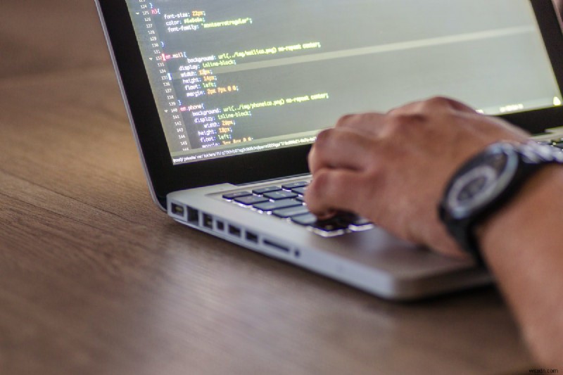 HTML ในองค์กร:ใครใช้และบริษัทต่างๆ ใช้ประโยชน์จากมันอย่างไร 