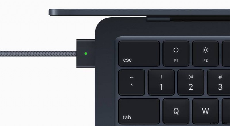 11 วิธีแก้ไขที่ได้รับการพิสูจน์แล้วว่าช่วยหยุดแบตเตอรี่ MacBook ของคุณไม่ให้หมดเร็ว 