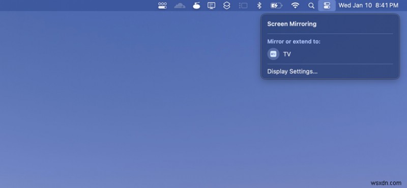 เชื่อมต่อ MacBook ของคุณเข้ากับทีวี:อธิบายวิธีการที่เชื่อถือได้ 3 วิธี 