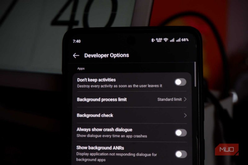 การตั้งค่า Android 3 แบบที่ดูเหมือนมีประโยชน์ แต่สามารถทำลายโทรศัพท์ของคุณได้อย่างเงียบ ๆ 