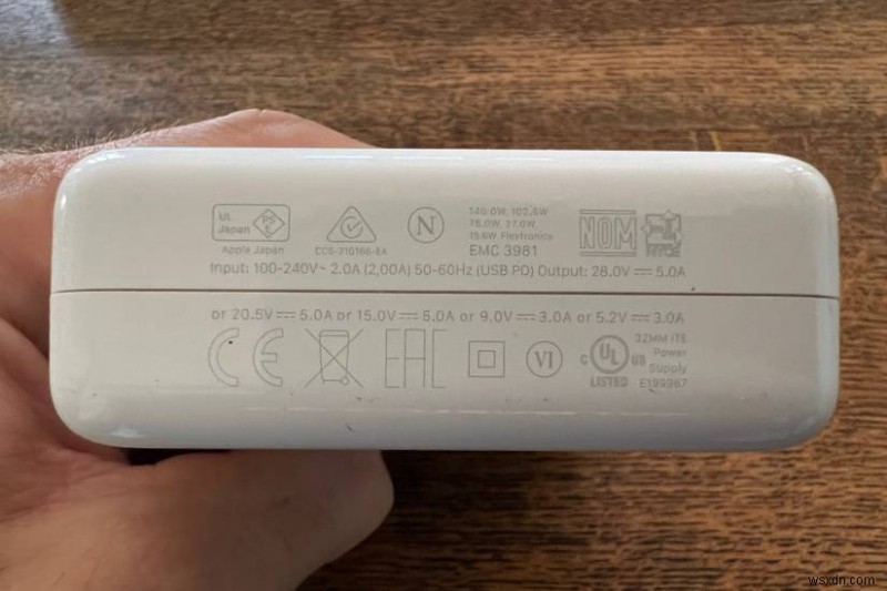 การแก้ไขปัญหาการชาร์จแบตเตอรี่ MacBook:การแก้ไขและเคล็ดลับด่วน 