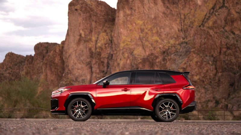 เหตุใดรถ SUV ไฮบริดสัญชาติญี่ปุ่นคันนี้จึงเป็นตัวเลือกที่ชาญฉลาดที่สุดสำหรับผู้ขับขี่ยุคใหม่ 