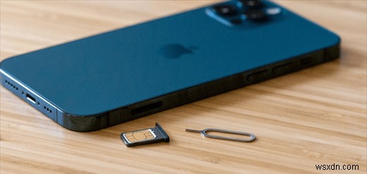 คำแนะนำทีละขั้นตอน:วิธีสลับซิมการ์ดของคุณบน iPhone 15 เป็น iPhone 8 