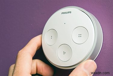 การติดตั้งหลอดไฟ Philips Hue จำนวน 55 ดวง:เปลี่ยนโฉมบ้านของคุณอย่างไร 