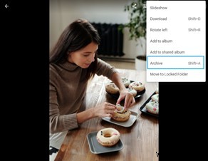 คำแนะนำทีละขั้นตอนในการซ่อนรูปภาพอย่างปลอดภัยใน Google Photos 